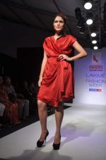 Model walk the ramp for Talent Box show at Lakme Fashion Week Day 1 on 3rd Aug 2012 (48).JPG
